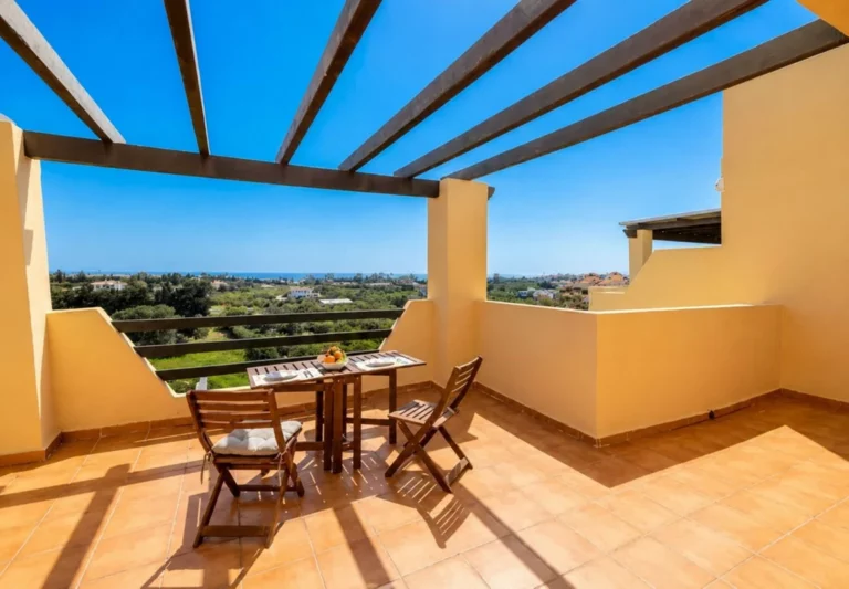 R5383846 | Penthouse Duplex in Selwo – 3 beds, 2 baths