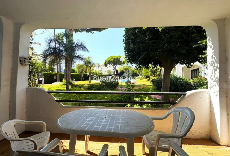 R5464114 | Ground Floor Apartment in Costalita – 3 beds, 2 baths