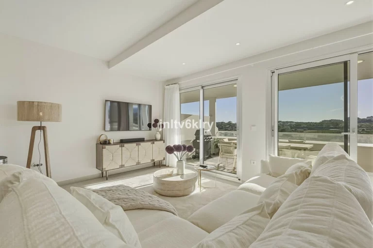 R5495407 | Middle Floor Apartment in Cancelada – 3 beds, 2 baths