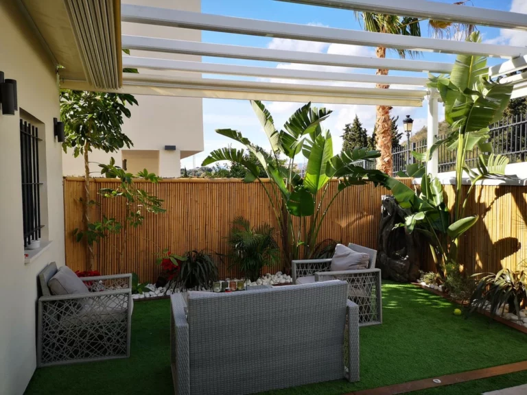 R5109610 | Semi-Detached House in Estepona – 4 beds, 3 baths