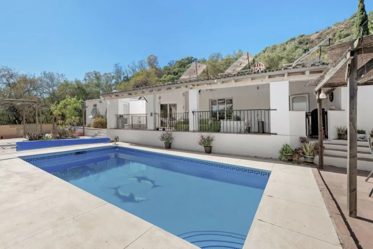 R5211544 | Finca – Cortijo in Estepona – 3 beds, 2.5 baths