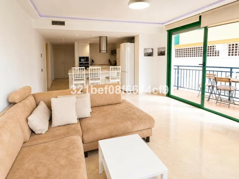 R5489506 | Middle Floor Apartment in Estepona – 2 beds, 2 baths
