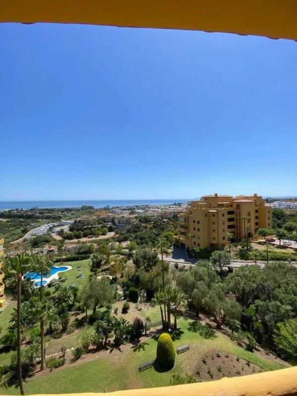 R5143918 | Penthouse Duplex in Estepona – 4 beds, 3 baths