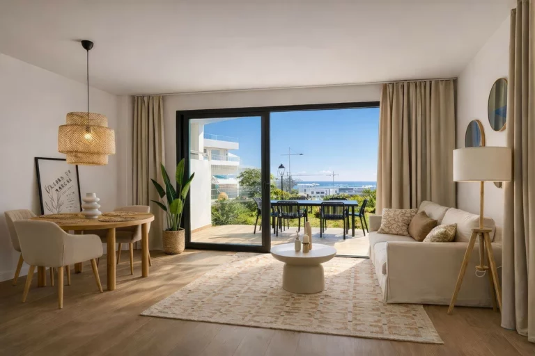R5340958 | Ground Floor Apartment in Estepona – 2 beds, 2 baths