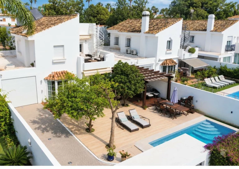 R5505721 | Detached Villa in Atalaya – 5 beds, 3 baths