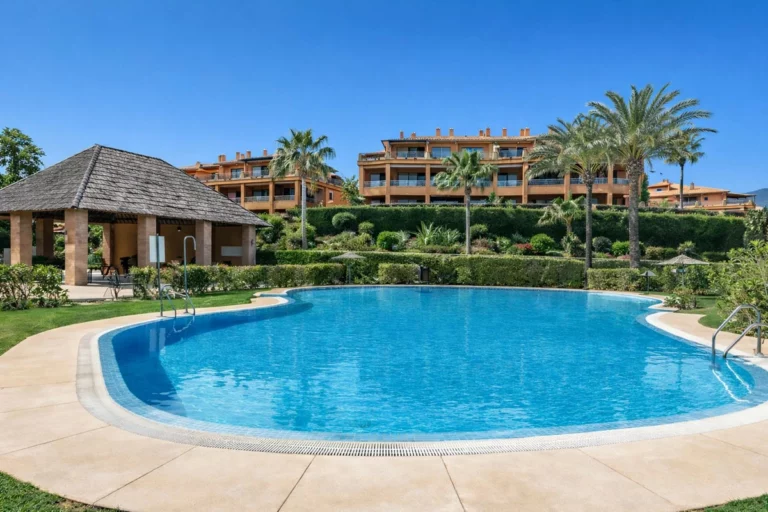 R5517625 | Ground Floor Apartment in Atalaya – 2 beds, 2 baths