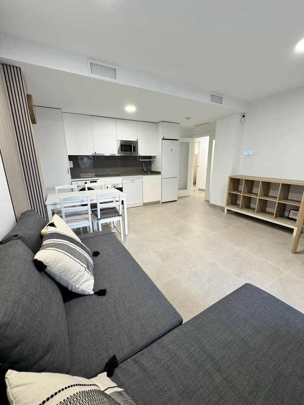 R5489152 | Middle Floor Apartment in Estepona – 2 beds, 2 baths