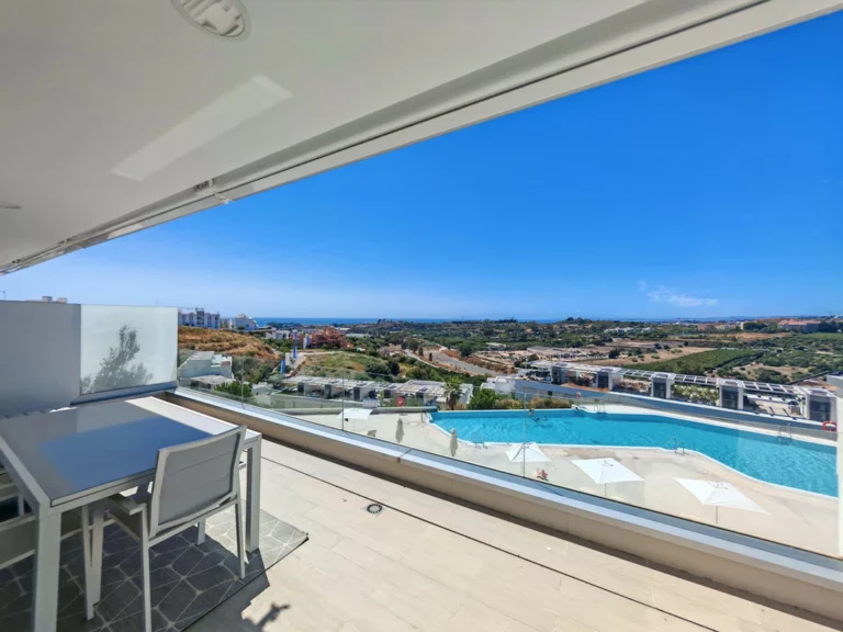 R5481769 | Middle Floor Apartment in Cancelada – 3 beds, 2 baths