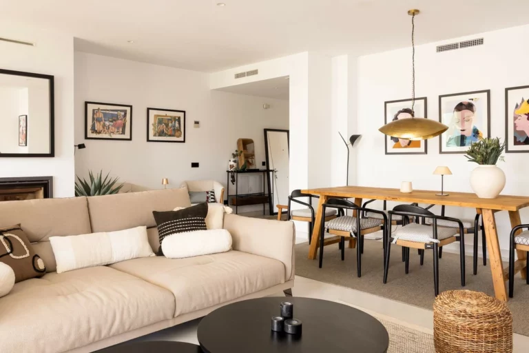 R5379193 | Ground Floor Apartment in Estepona – 3 beds, 3 baths