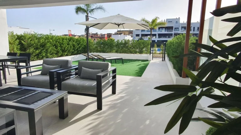 R5238640 | Ground Floor Apartment in Bel Air – 2 beds, 2 baths