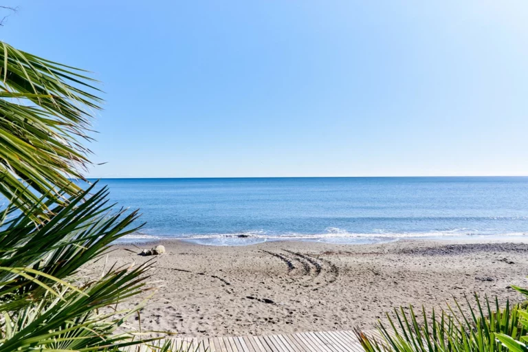R5256553 | Ground Floor Apartment in Estepona – 1 beds, 1 baths
