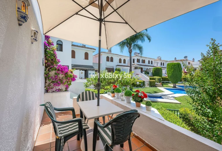 R5103997 | Townhouse in Cancelada – 2 beds, 2 baths
