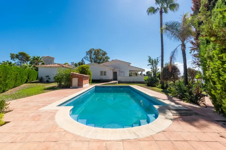 R5520583 | Detached Villa in Atalaya – 4 beds, 2 baths