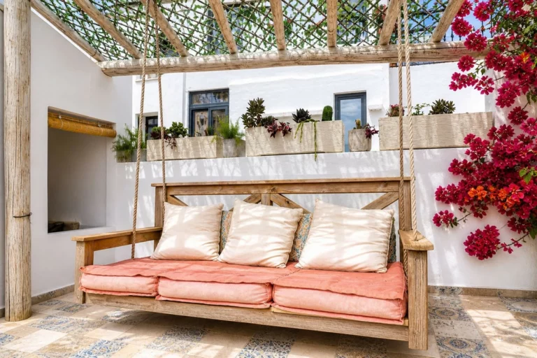 R5364070 | Townhouse in Estepona – 4 beds, 3 baths