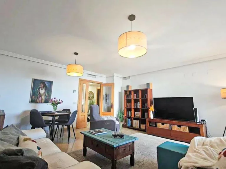 R5314930 | Middle Floor Apartment in Selwo – 3 beds, 2 baths