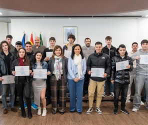 65dcfbb22fd7646590f552e48f00ed27