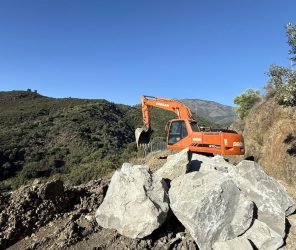 86415113cde75653129b3551159f75ff